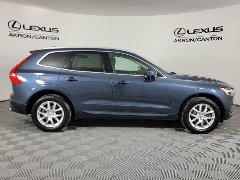 Used 2019 Volvo XC60 T5 Momentum w/ Premium Package image 6