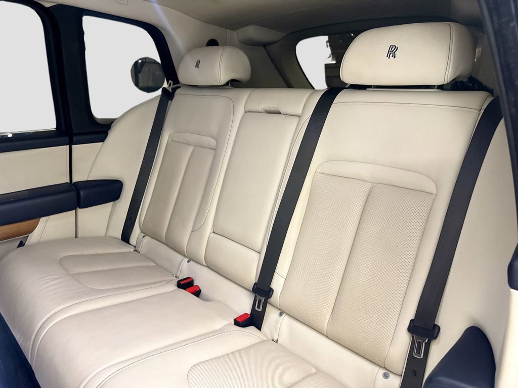 Used 2020 Rolls-Royce Cullinan AWD/4WD image 25
