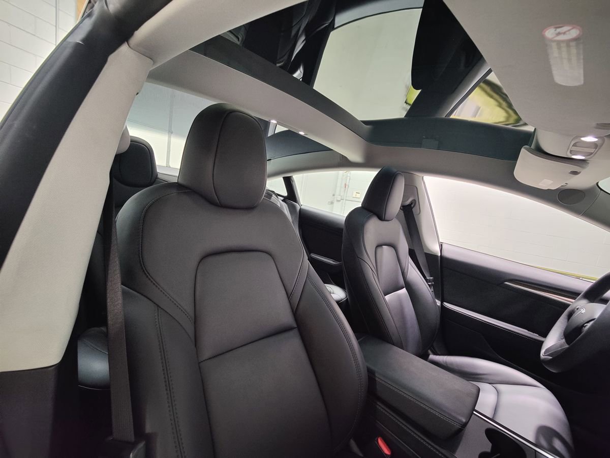Used 2023 Tesla Model 3 Standard Range RWD image 12