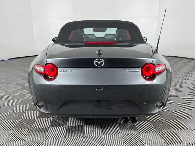 Used 2021 MAZDA MX-5 Miata Grand Touring RWD image 10