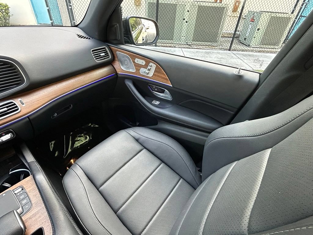 Used 2025 Mercedes-Benz GLE 350 4MATIC image 11