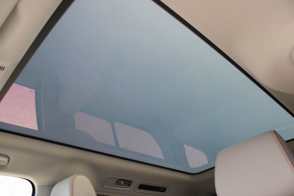 New 2025 Volkswagen ID. Buzz Pro S Plus image 16