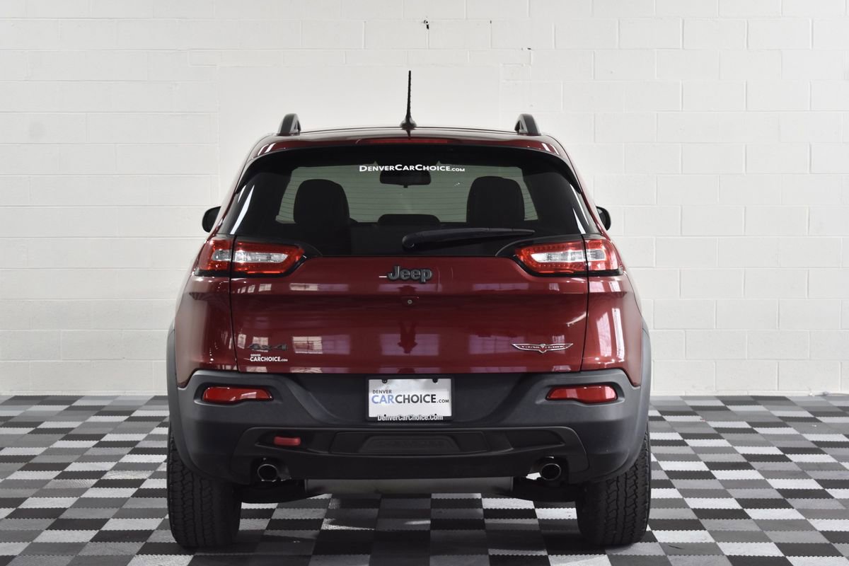 Used 2015 Jeep Cherokee Trailhawk w/ Cold Weather Group image 4