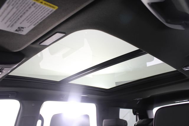 New 2026 GMC Yukon Denali AWD/4WD image 13
