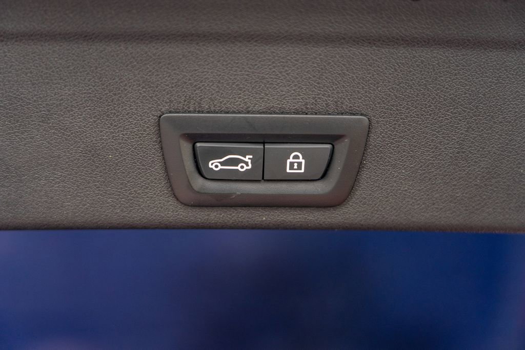 Used 2021 BMW X6 M w/ Competition Package image 8