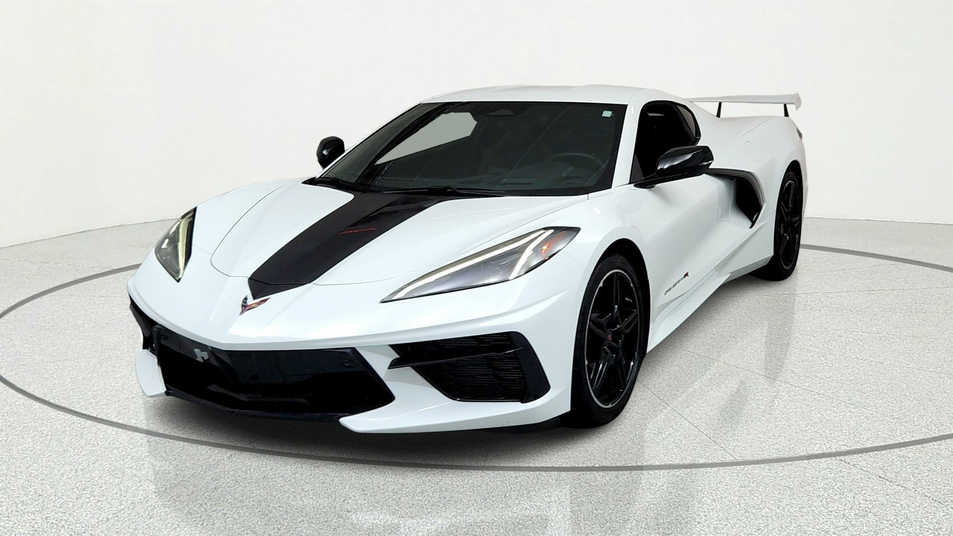 Certified 2024 Chevrolet Corvette Stingray Preferred Cpe RWD image 8