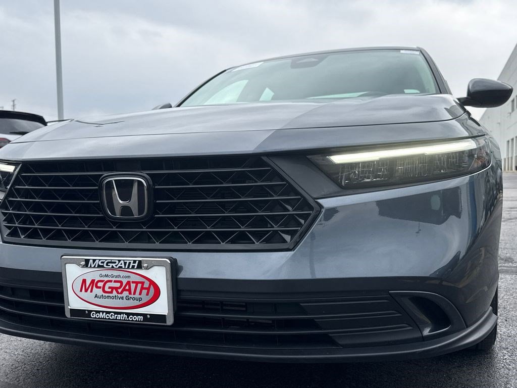 Certified 2023 Honda Accord EX image 13