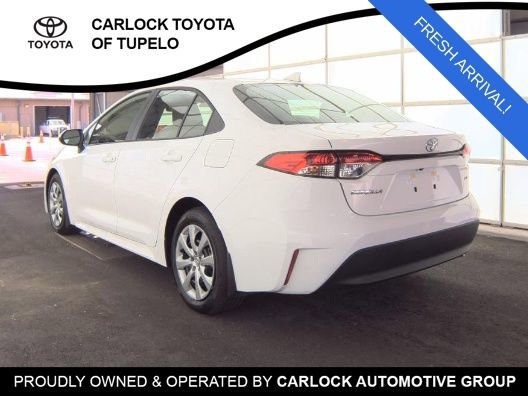 Used 2026 Toyota Corolla LE FWD image 5