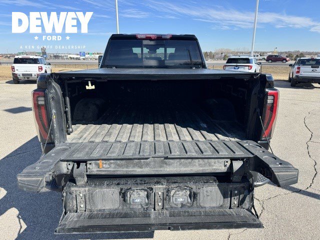 Used 2024 GMC Sierra 2500 AT4 w/ AT4 Premium Plus Package image 8