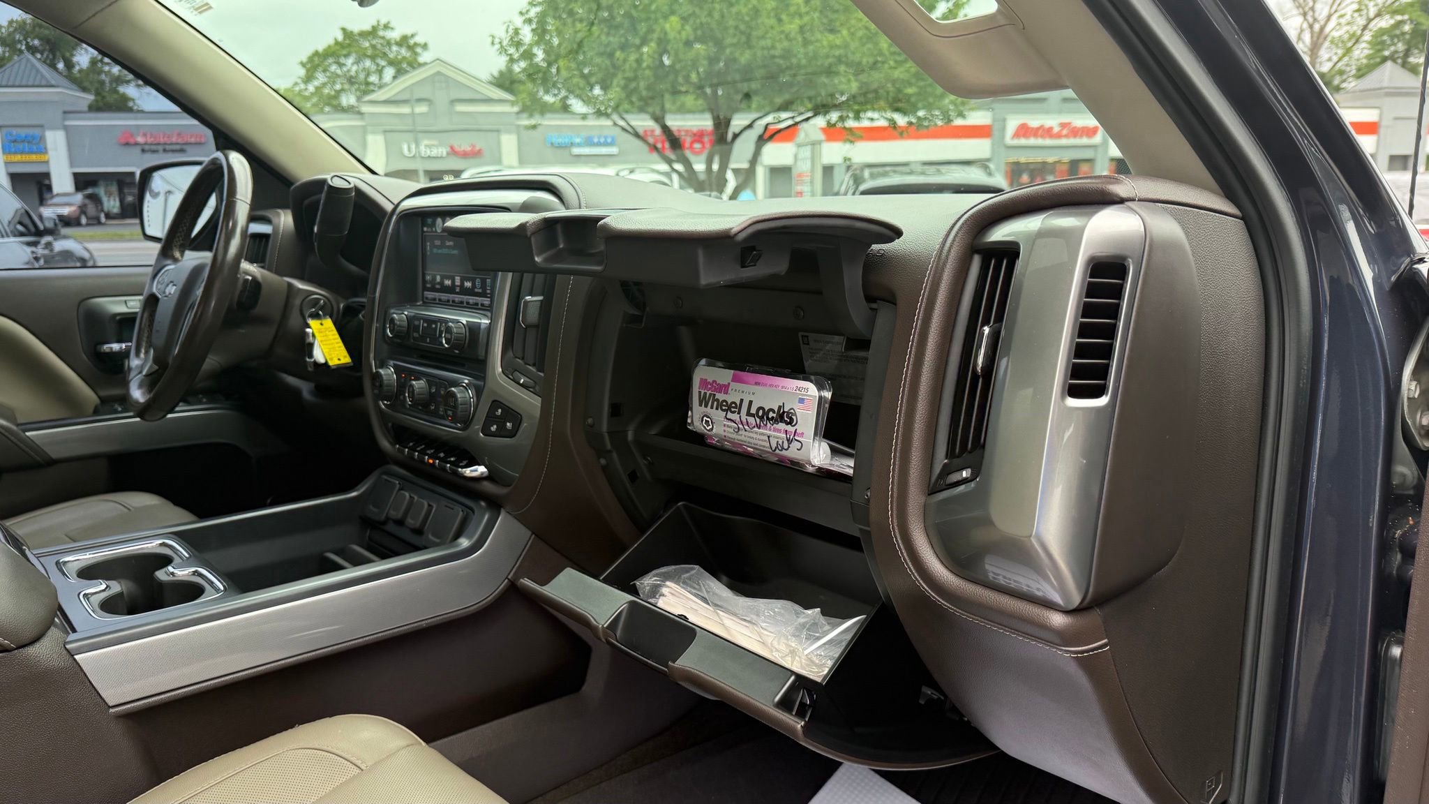 Used 2018 Chevrolet Silverado 1500 LTZ Z71 w/ Centennial Edition AWD/4WD image 30