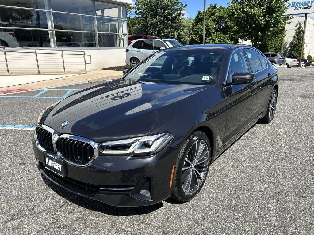 Used 2023 BMW 540i xDrive w/ Convenience Package AWD/4WD image 4