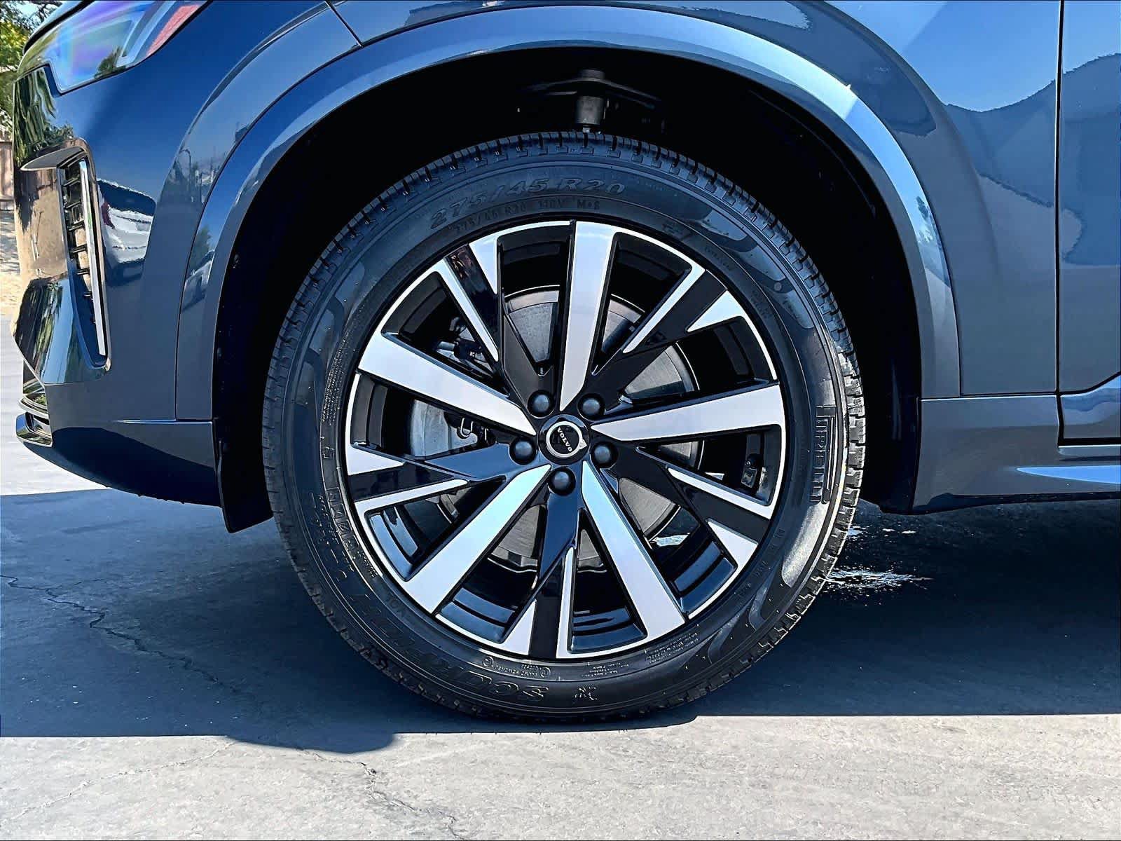 Used 2026 Volvo XC90 B5 Core AWD/4WD image 12