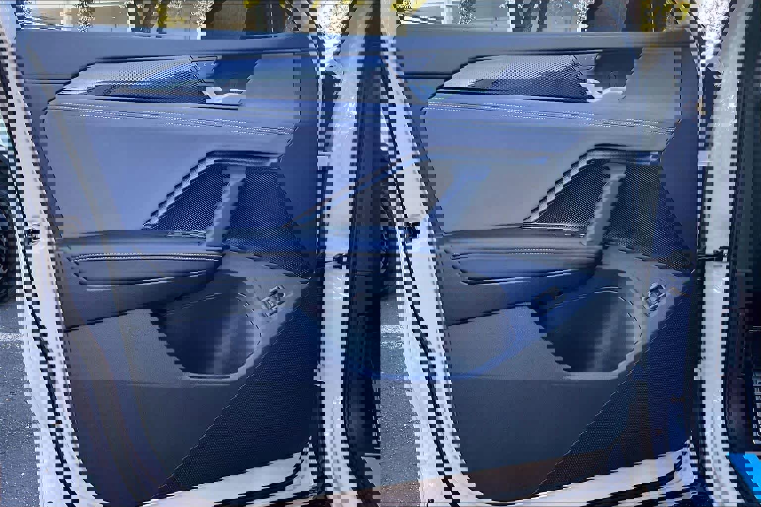 New 2026 Volkswagen Tiguan SE R-Line image 10