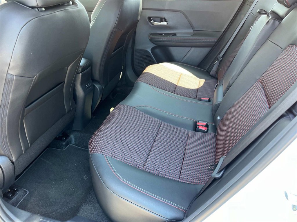 New 2025 Nissan Kicks SR image 17