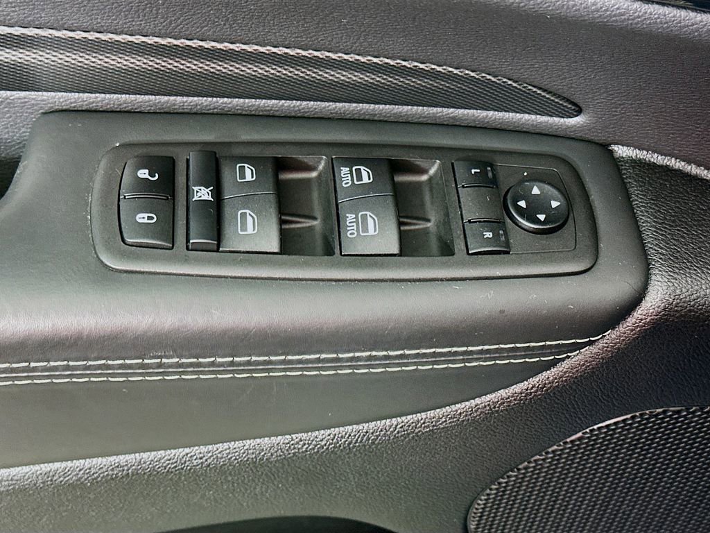 Used 2023 Dodge Durango SRT w/ Black Package AWD/4WD image 24