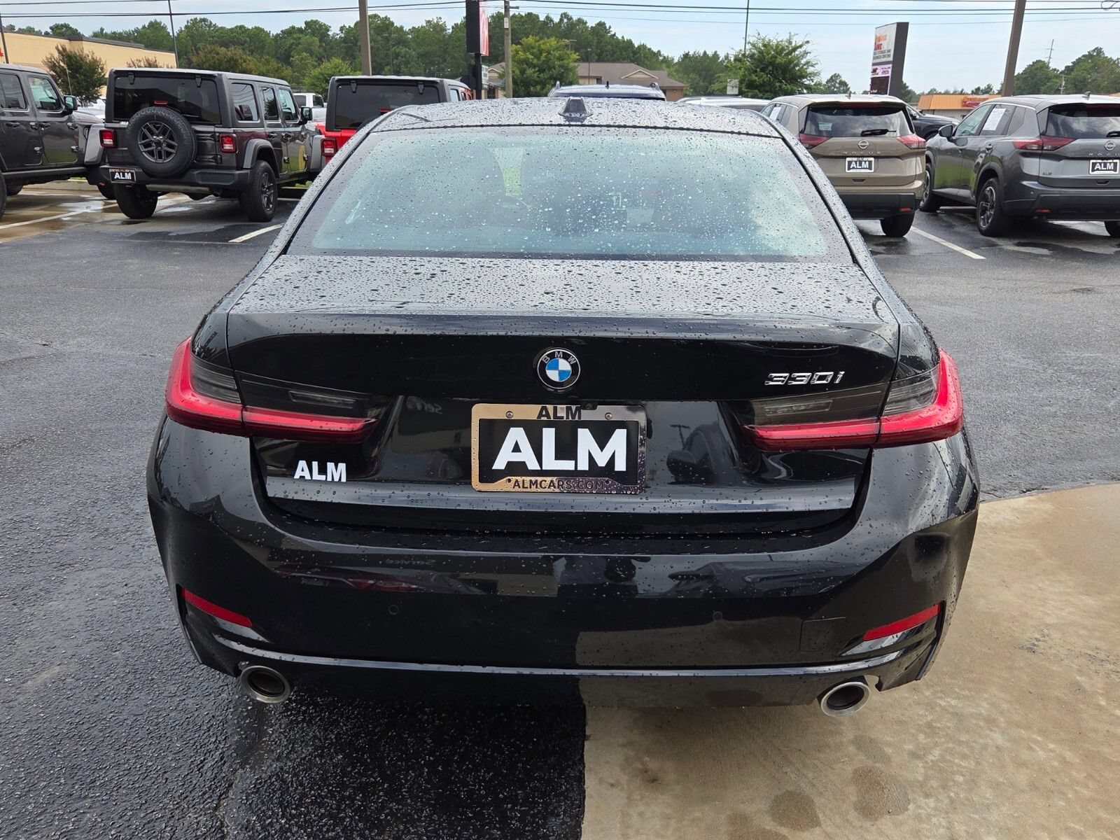 Used 2025 BMW 330i Sedan RWD image 11
