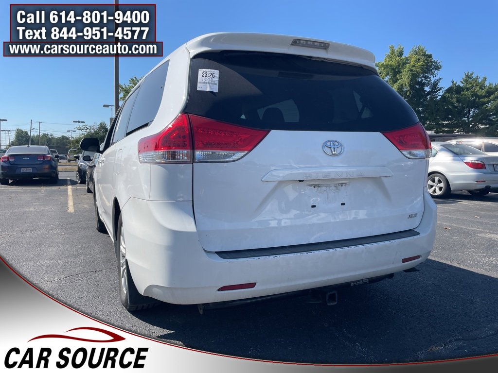 Used 2014 Toyota Sienna L image 6