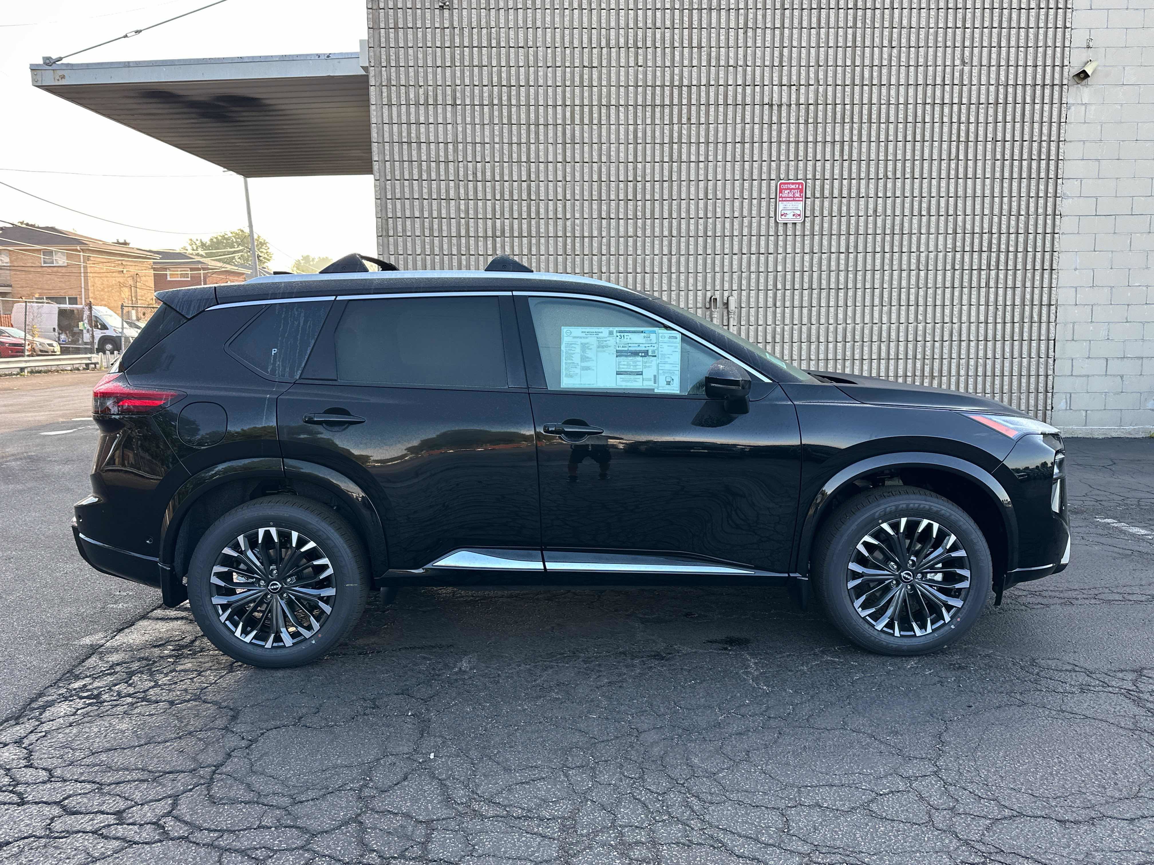New 2026 Nissan Rogue Platinum w/ Platinum Premium Package image 4