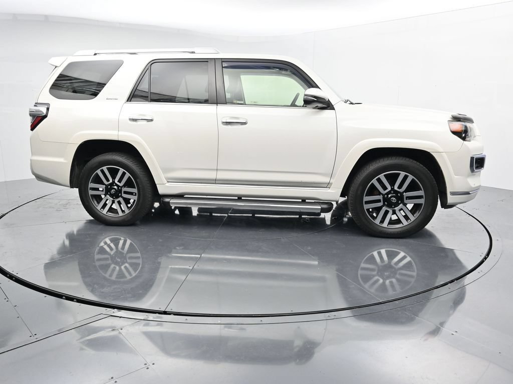 Used 2017 Toyota 4Runner Limited AWD/4WD image 9