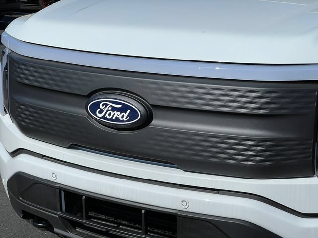 New 2025 Ford F150 Lightning Flash AWD/4WD image 44