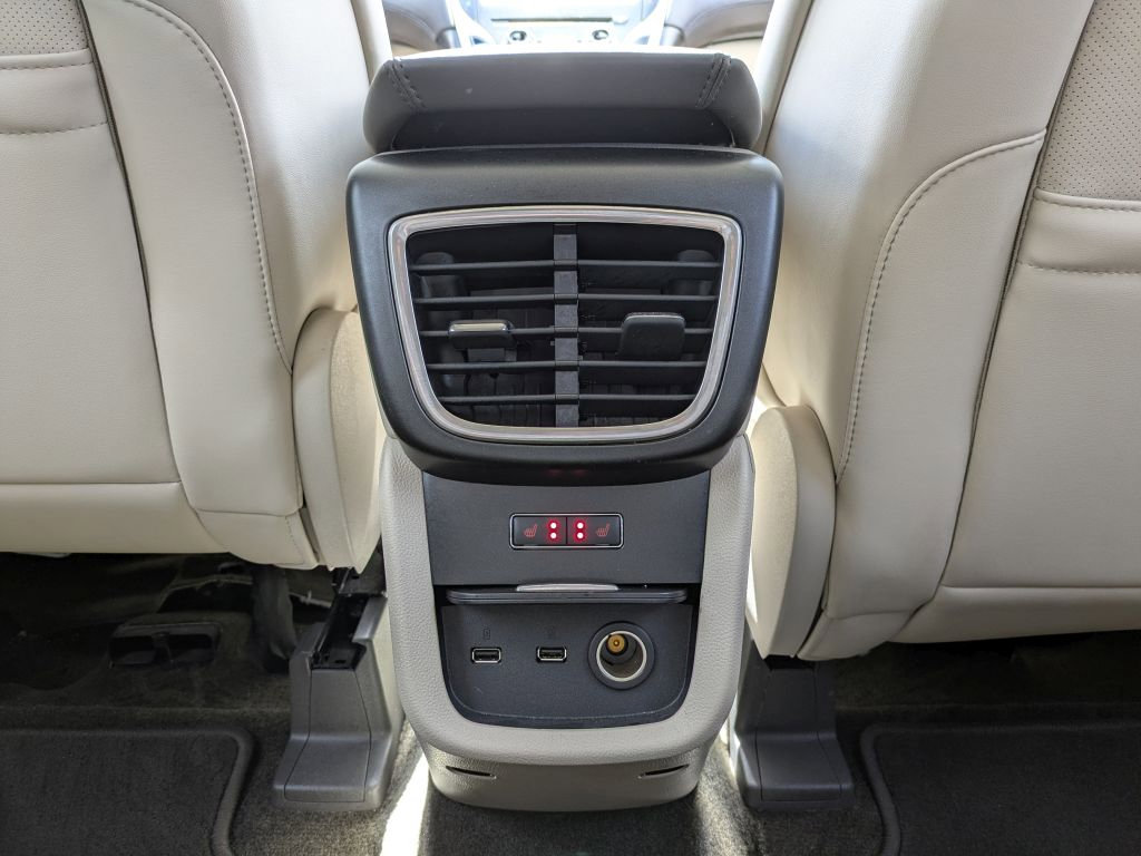 Used 2018 Lincoln MKX Reserve w/ Lincoln MKX Climate Package image 31