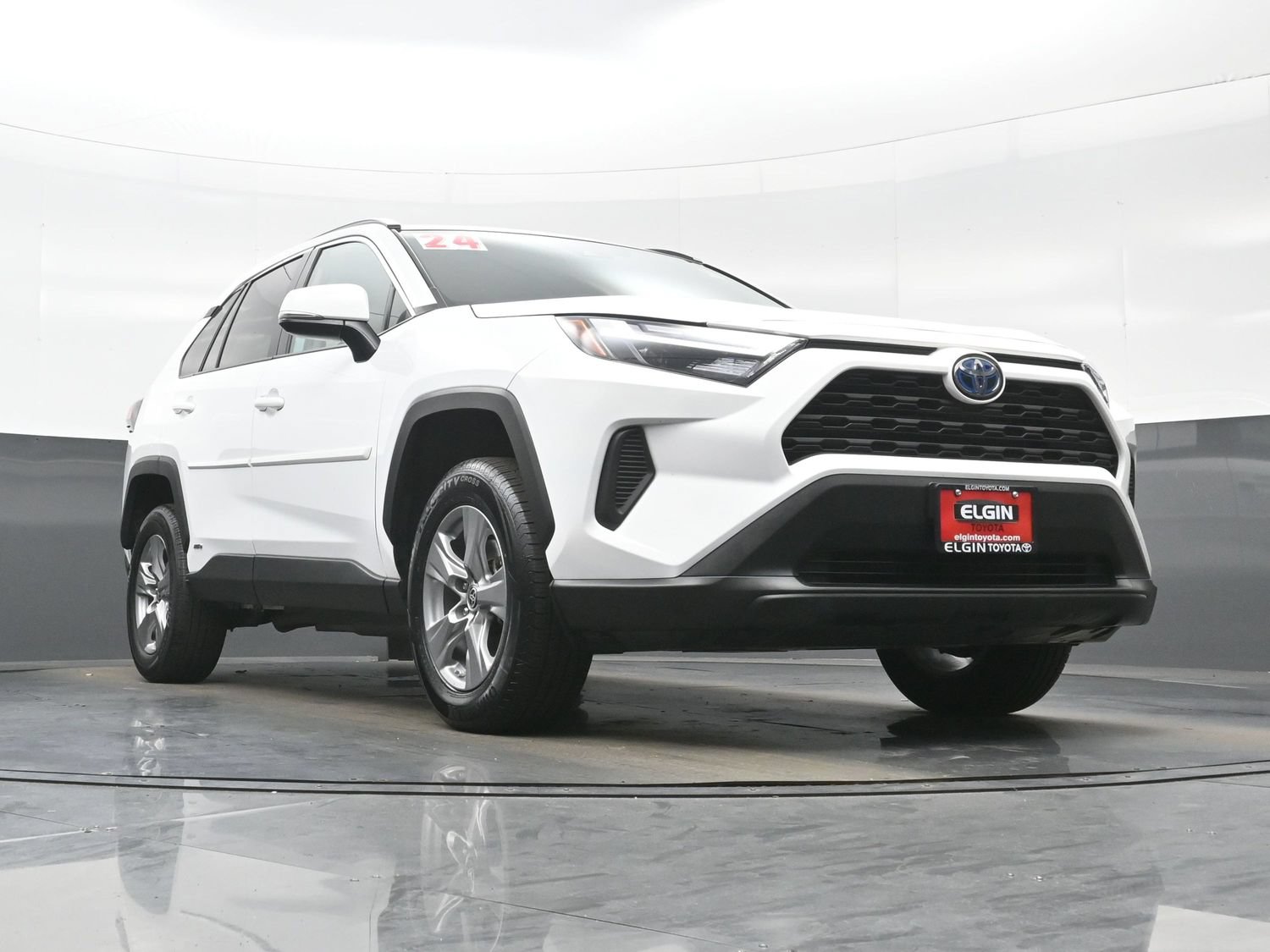 Used 2024 Toyota RAV4 LE AWD/4WD image 24