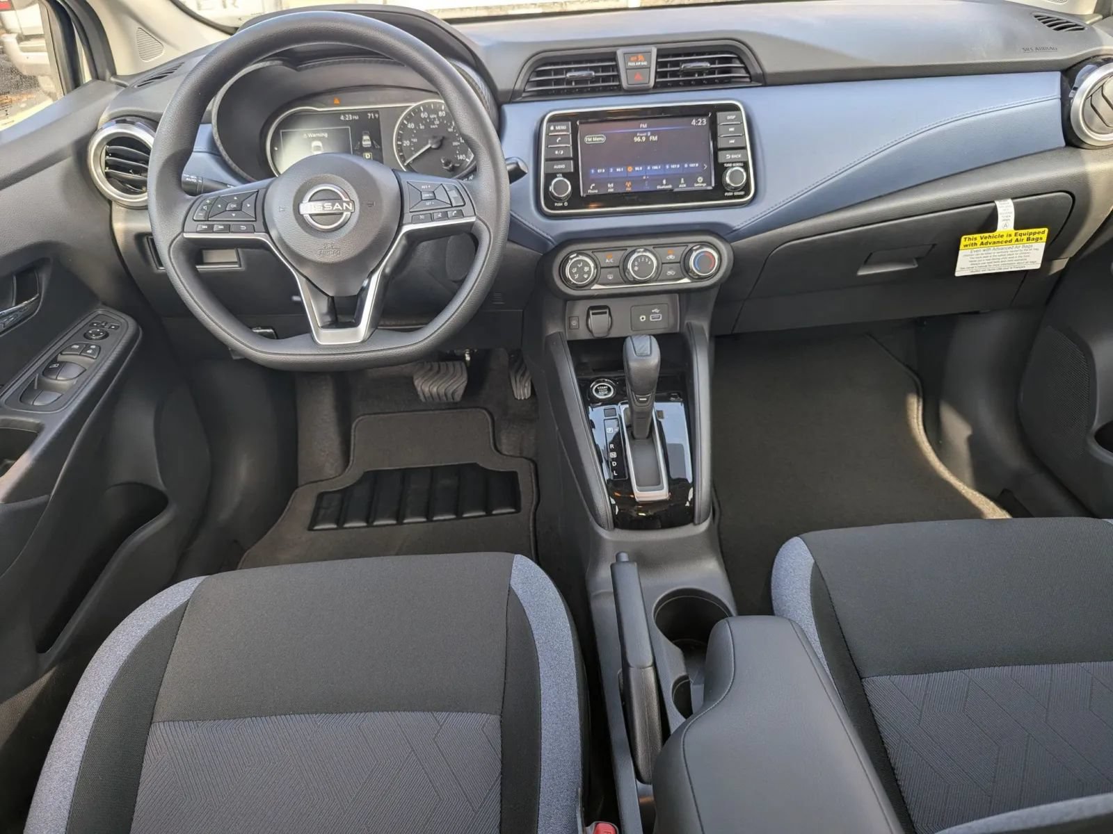 New 2025 Nissan Versa SV w/ Trunk Package FWD image 15