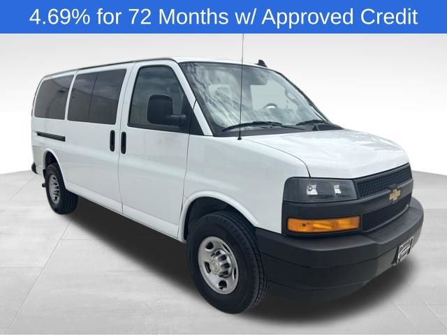 Used 2023 Chevrolet Express 3500 LS RWD image 1