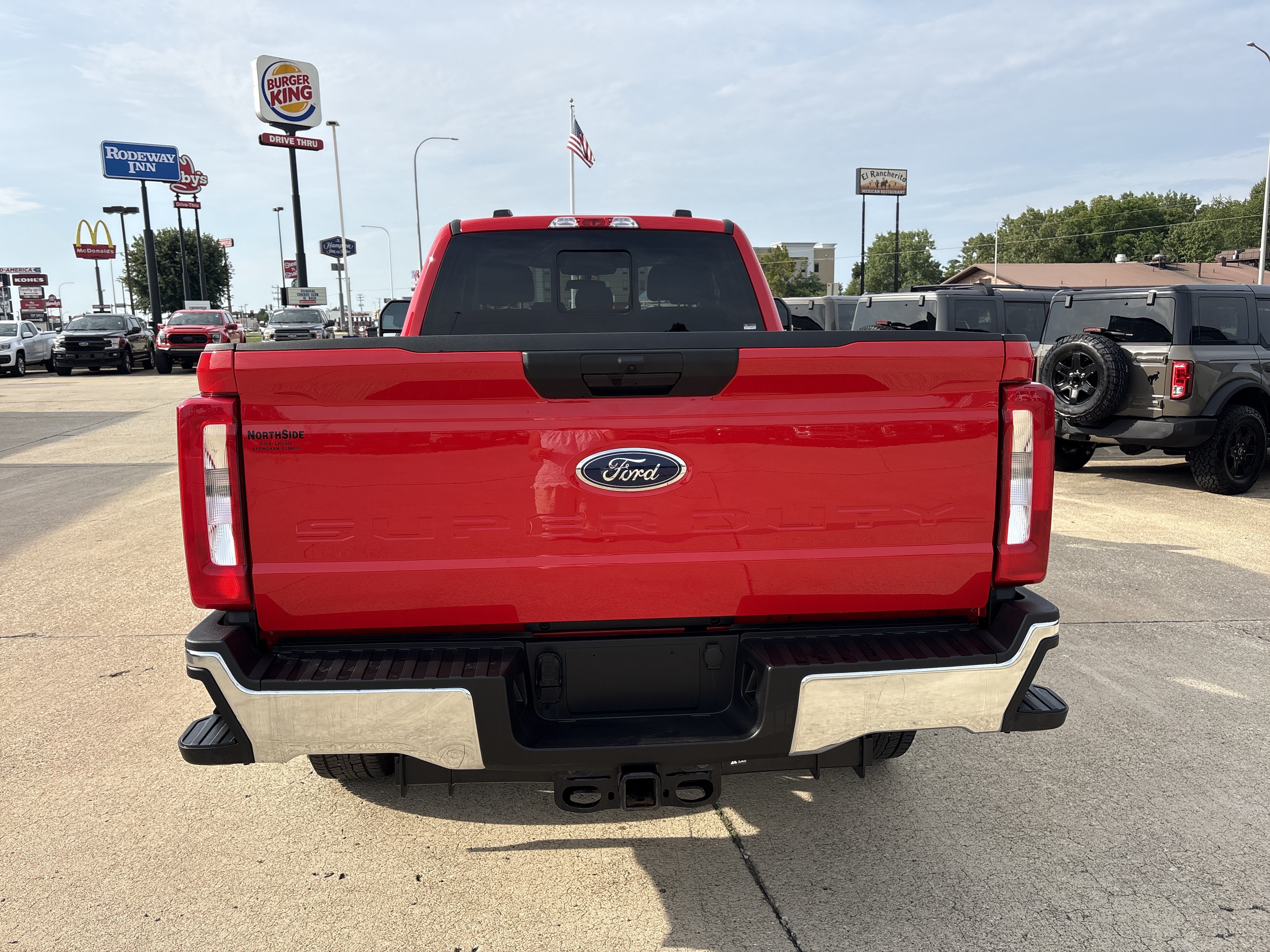 Used 2025 Ford F350 XLT w/ Snow Plow Prep Package AWD/4WD image 4