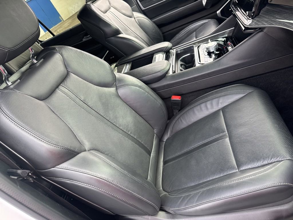 Used 2022 Jeep Wagoneer Series III w/ Convenience Group I image 34