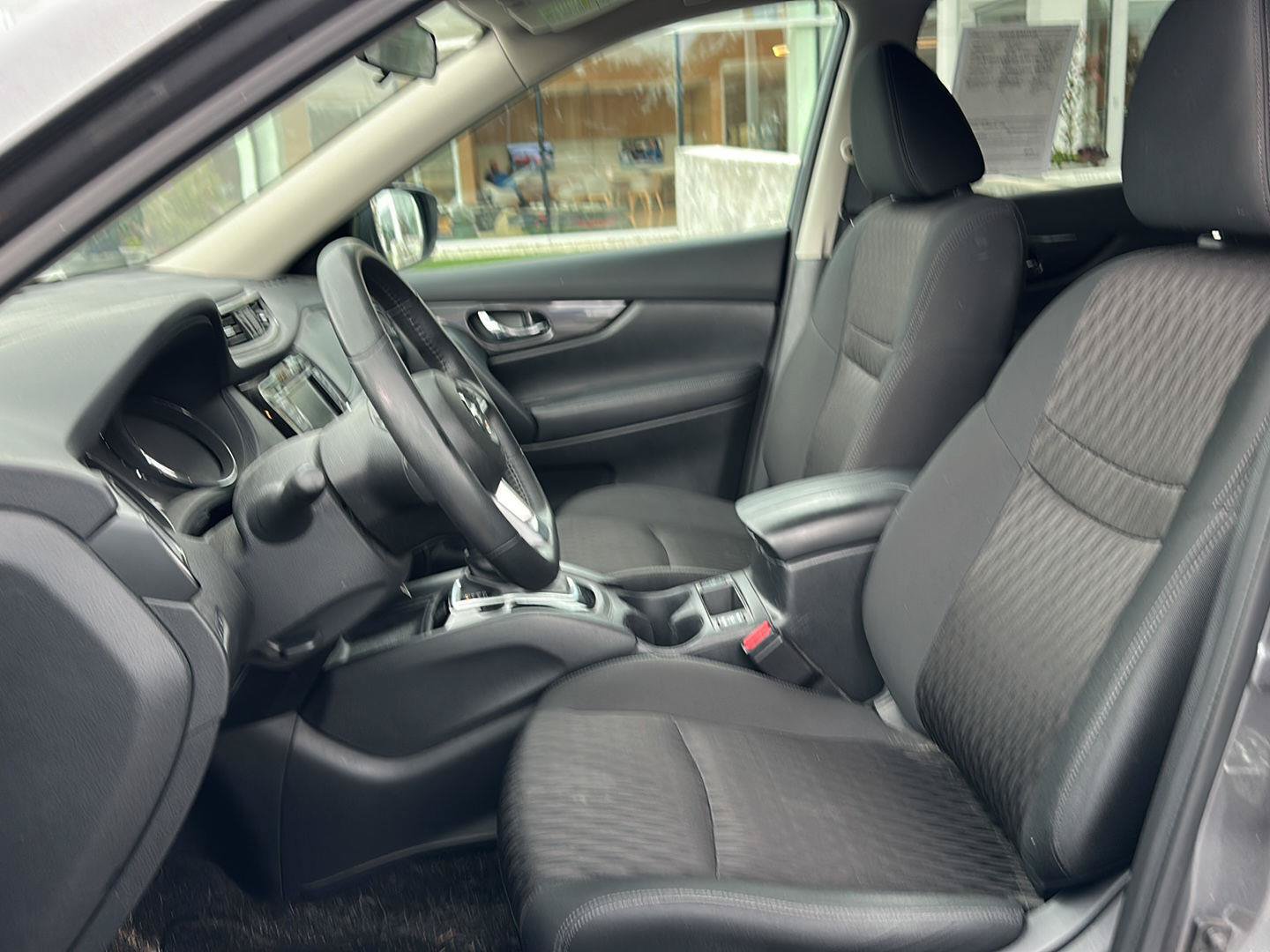 Used 2020 Nissan Rogue S w/ Special Edition Package AWD/4WD image 9