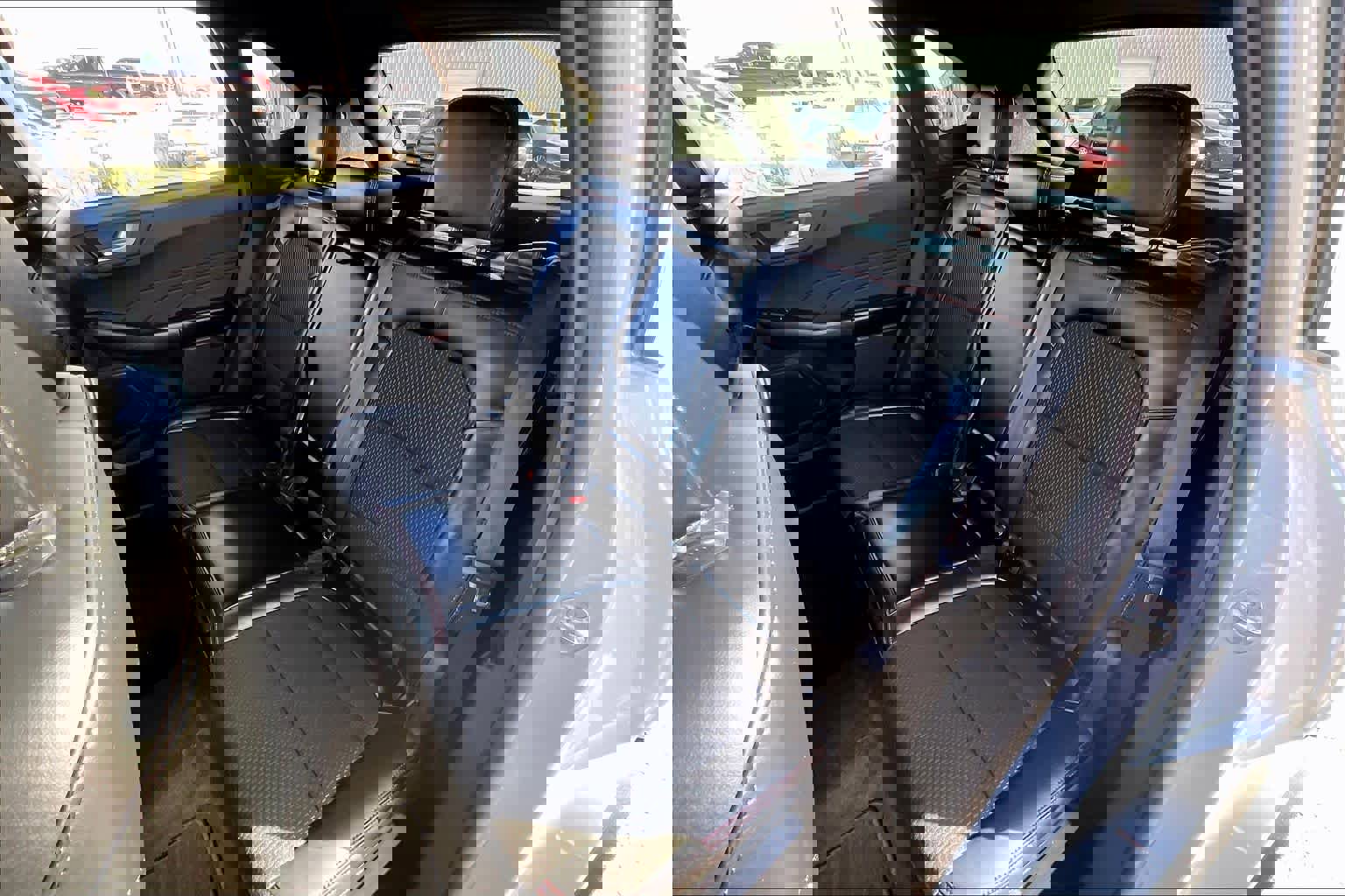 Used 2025 Ford Escape ST-Line FWD image 19