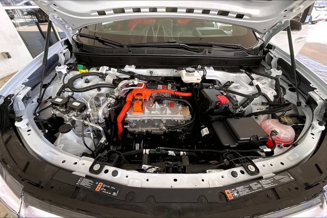 New 2026 Chevrolet Blazer EV RS w/ Super Cruise Package FWD image 12