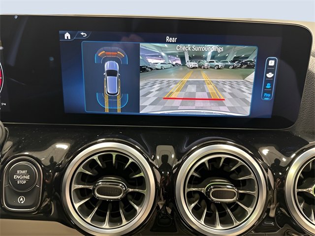 Used 2025 Mercedes-Benz GLA 250 4MATIC image 23