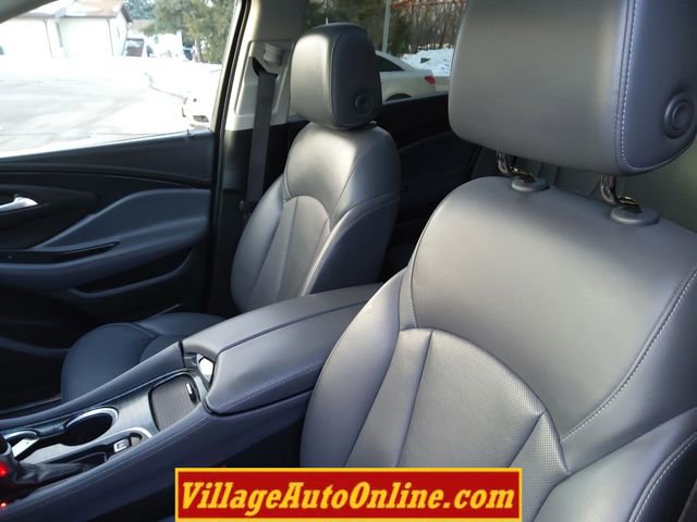 Used 2020 Buick Envision Essence image 19
