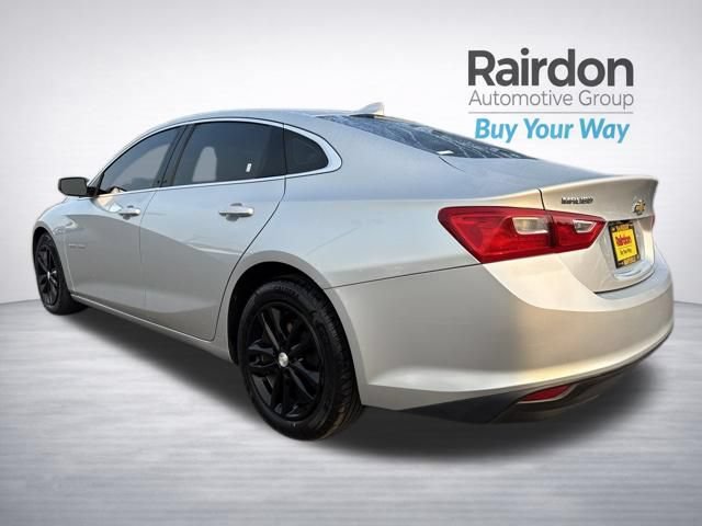 Used 2017 Chevrolet Malibu LT FWD image 5