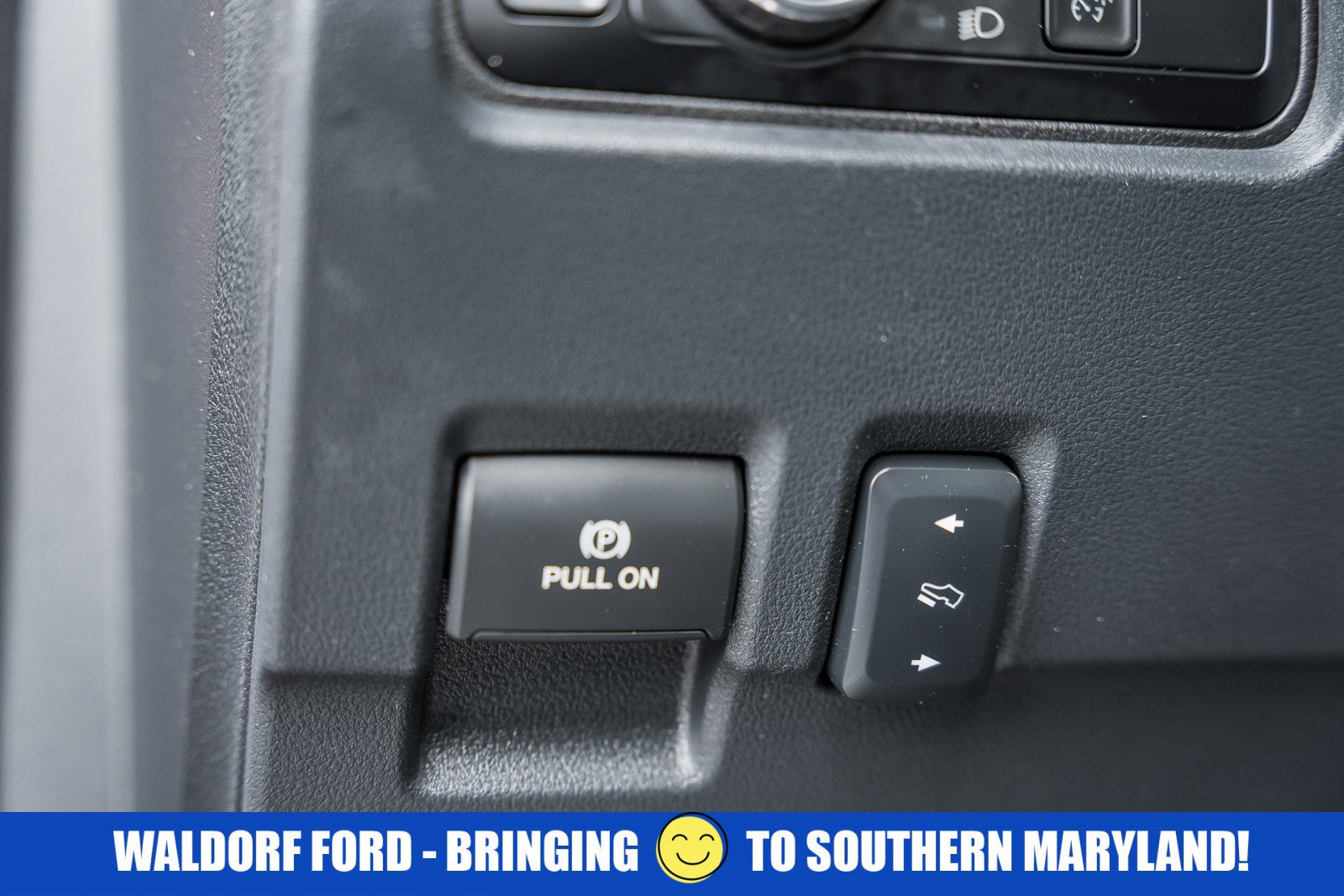 Used 2024 Ford F450 Platinum w/ FX4 Off-Road Package image 57