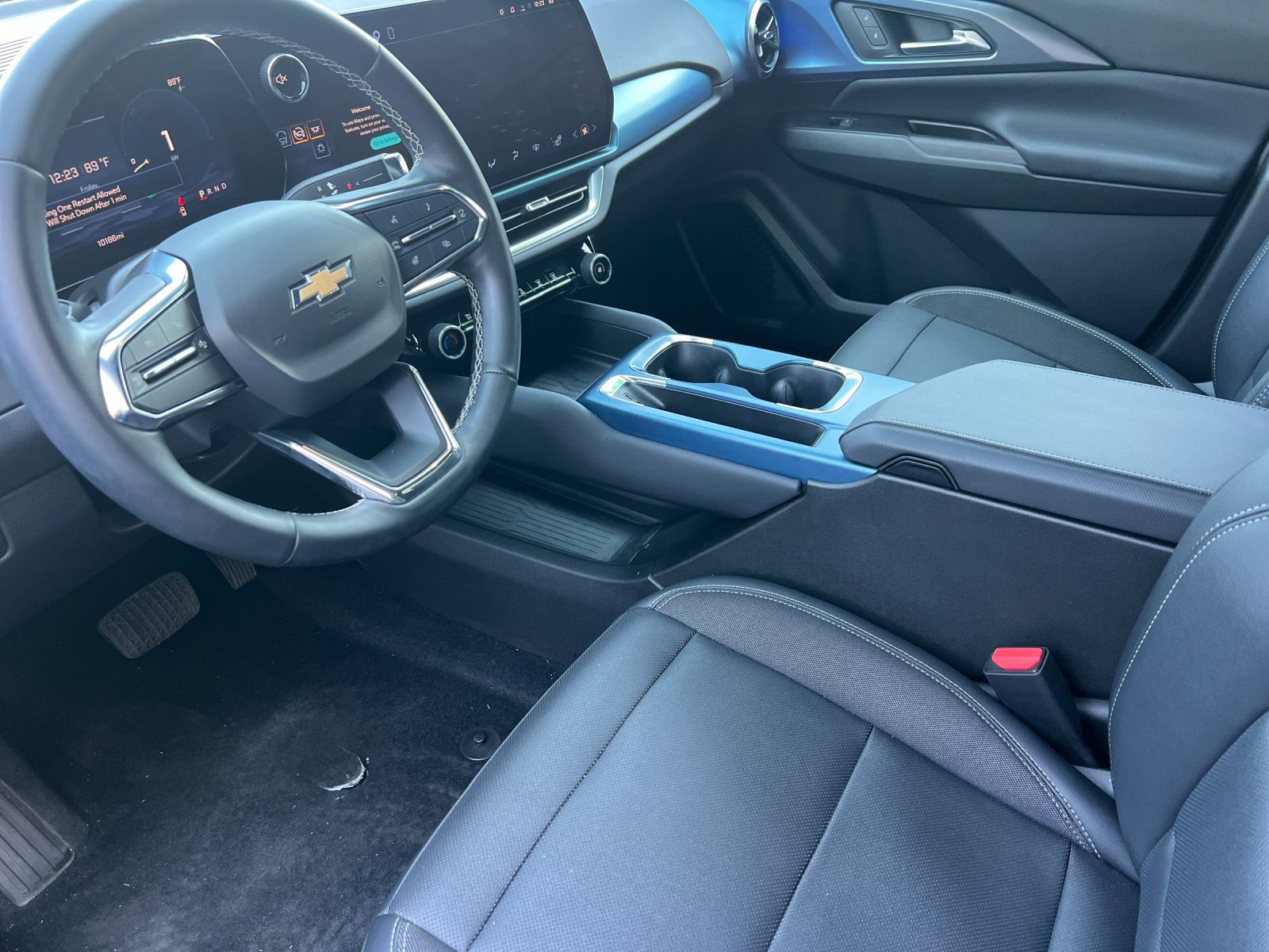Used 2024 Chevrolet Equinox EV LT FWD image 10