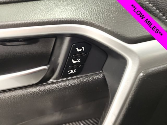 Used 2020 Toyota RAV4 Limited AWD/4WD image 14