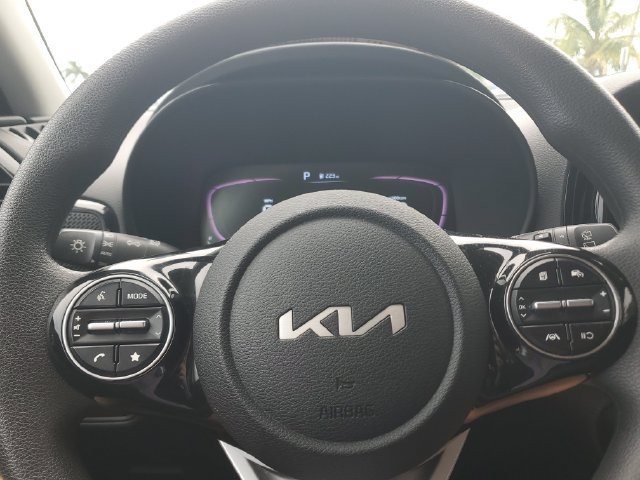 Certified 2024 Kia Soul S FWD image 23
