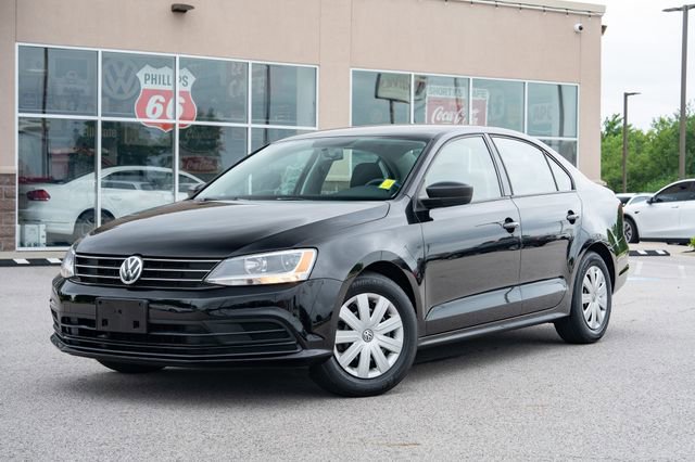 Used 2016 Volkswagen Jetta S FWD image 2