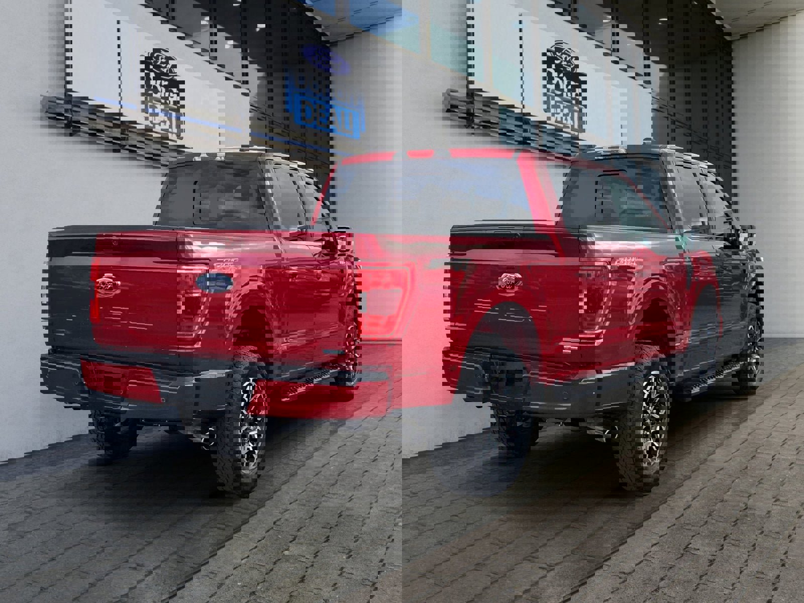 Used 2022 Ford F150 XLT w/ Equipment Group 302A High image 3