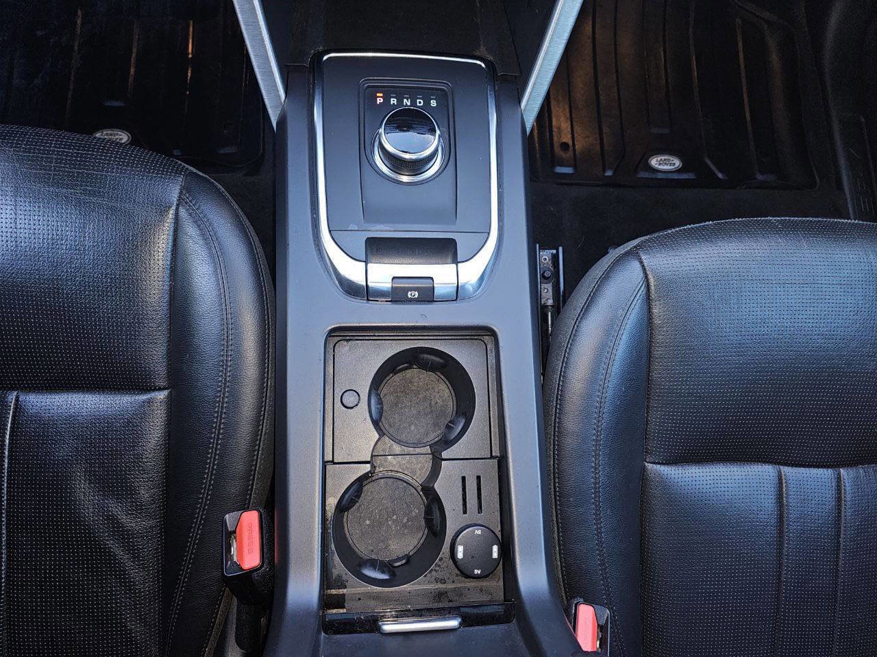 Used 2019 Land Rover Discovery Sport HSE image 31