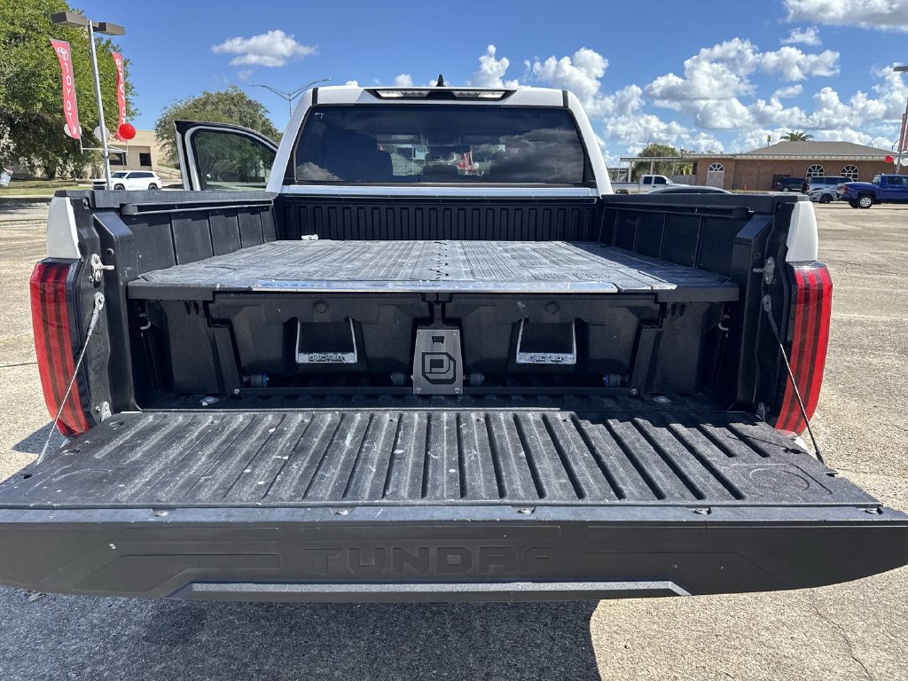 Used 2023 Toyota Tundra SR5 w/ SR5 Convenience Package AWD/4WD image 34
