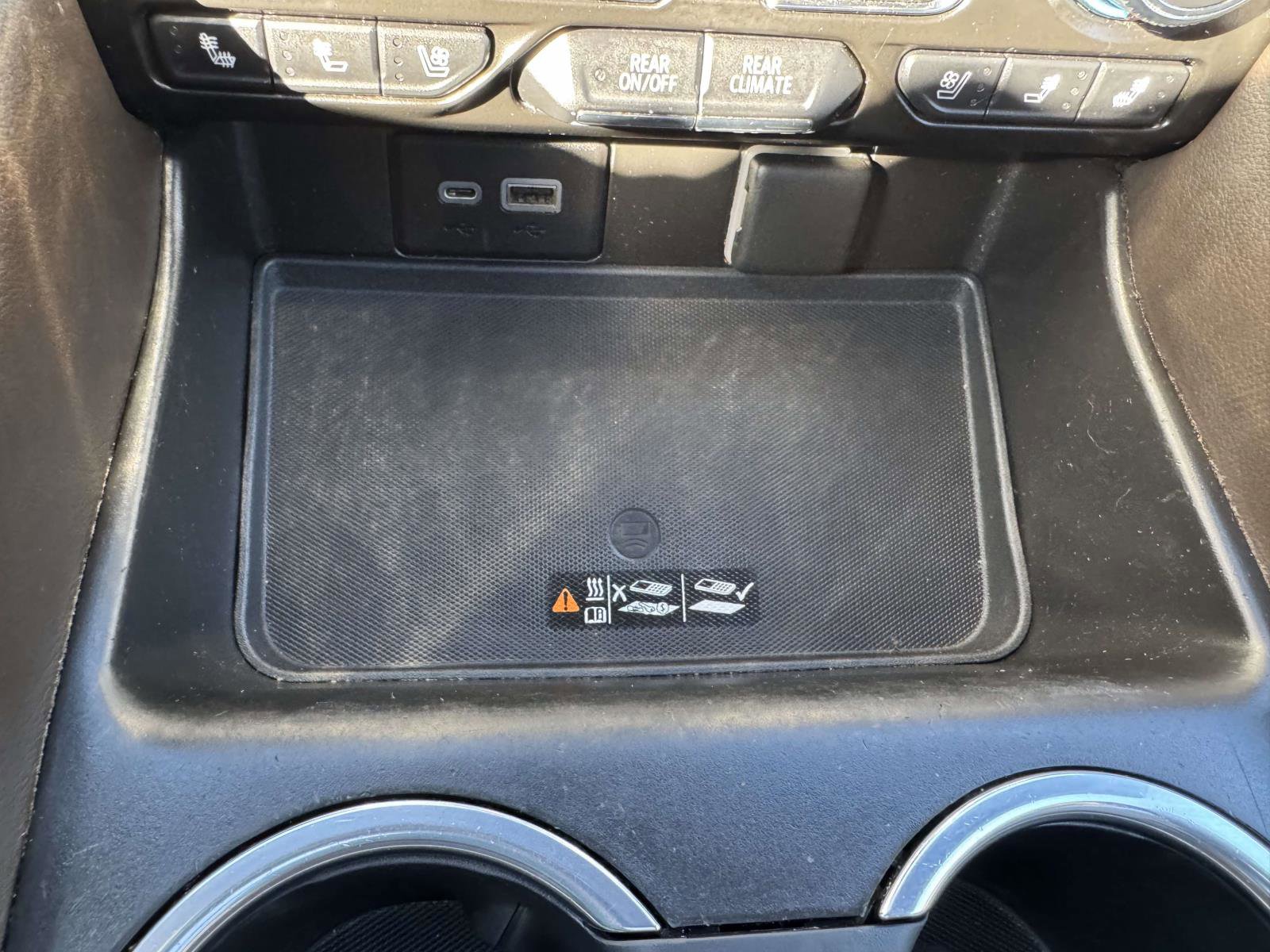 Used 2021 GMC Yukon SLT w/ SLT Luxury Plus Package image 26