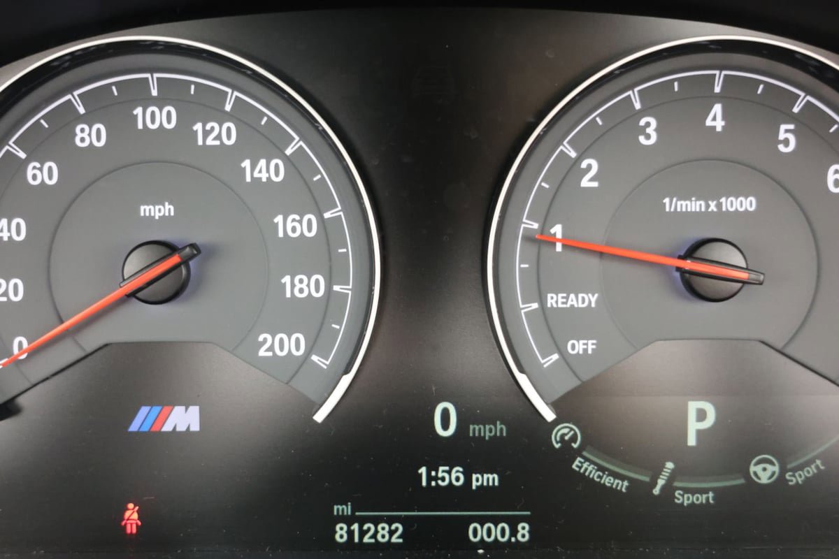 Used 2015 BMW M4 Convertible RWD image 12