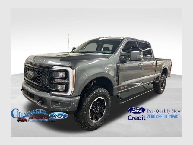 New 2026 Ford F350 Lariat w/ Tremor Off-Road Package