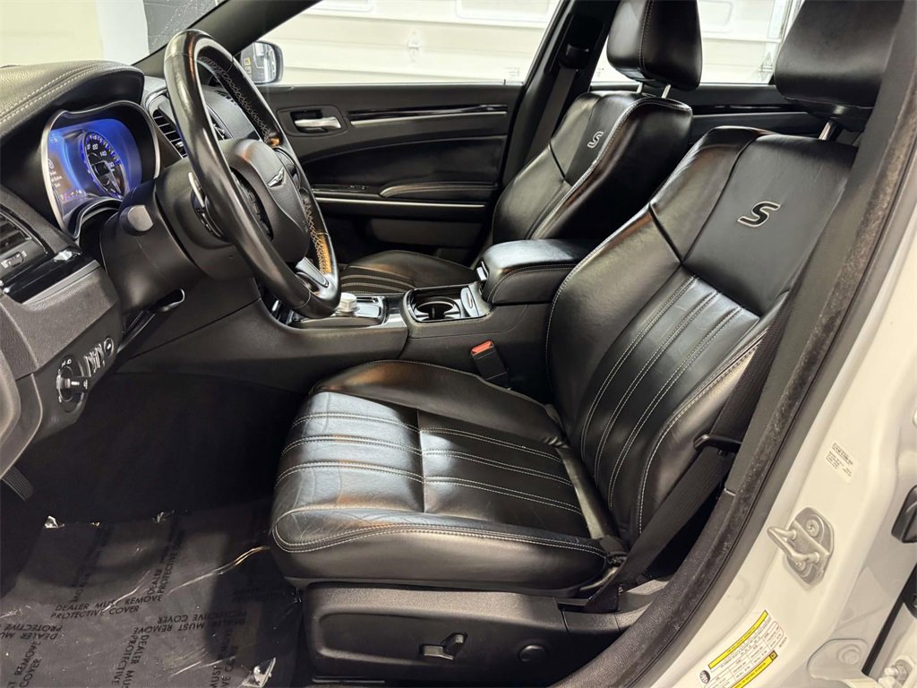 Used 2022 Chrysler 300 S image 17