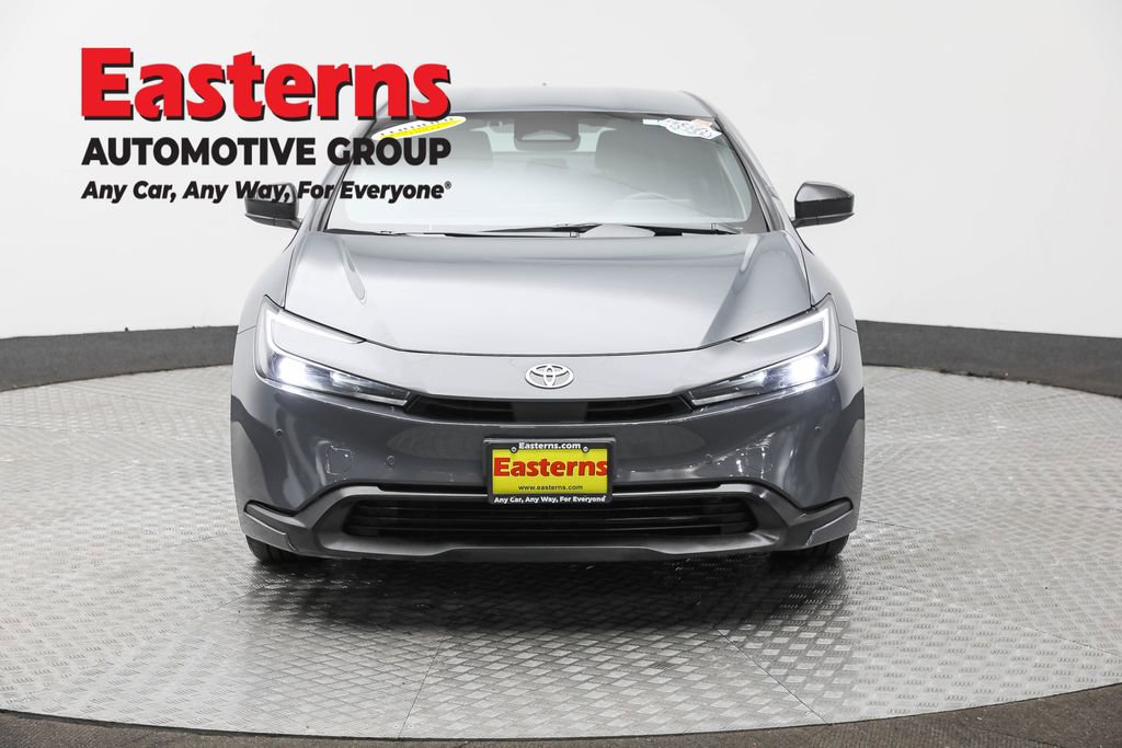 Used 2024 Toyota Prius LE image 2