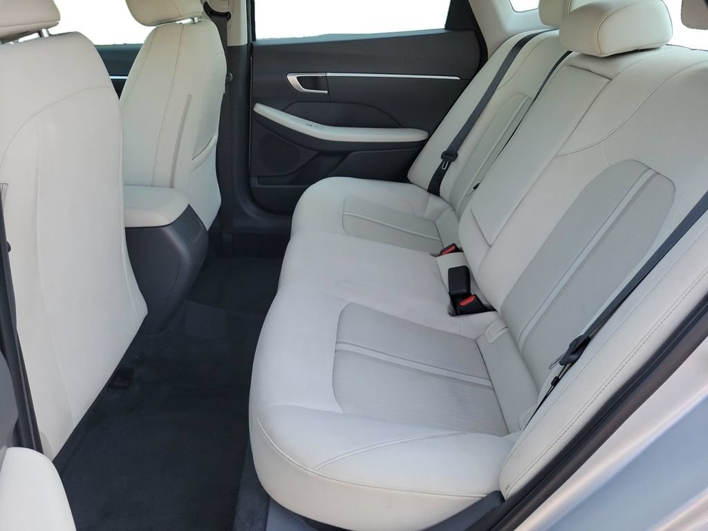 Used 2025 Hyundai Sonata SEL FWD image 25